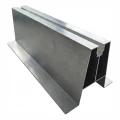 Aliuminio trapecinis tiltelis H100 L330 su EPDM 2 mm tarpikliu PV montavimui 001-778 (1)