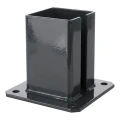 Plieninis tvoros stulpo pagrindas 100×100 mm – montavimo kojele grafito spalvos RAL 7016 000-792 (1)